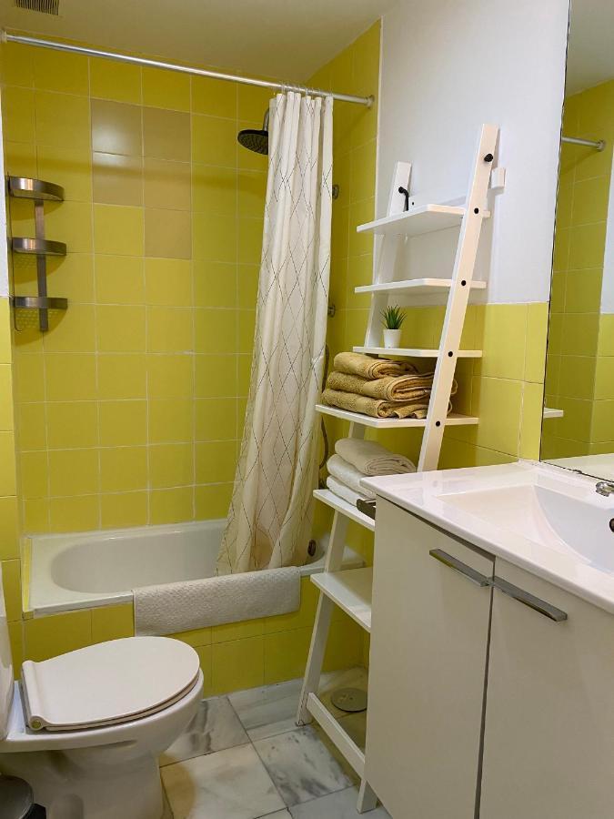 Beautiful Apartment In Historic City Center Sevilla Eksteriør billede